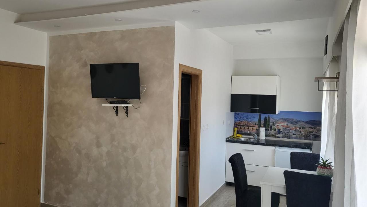 Mango Apartments เทรบินเย ภายนอก รูปภาพ