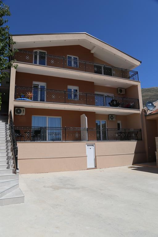 Mango Apartments เทรบินเย ภายนอก รูปภาพ