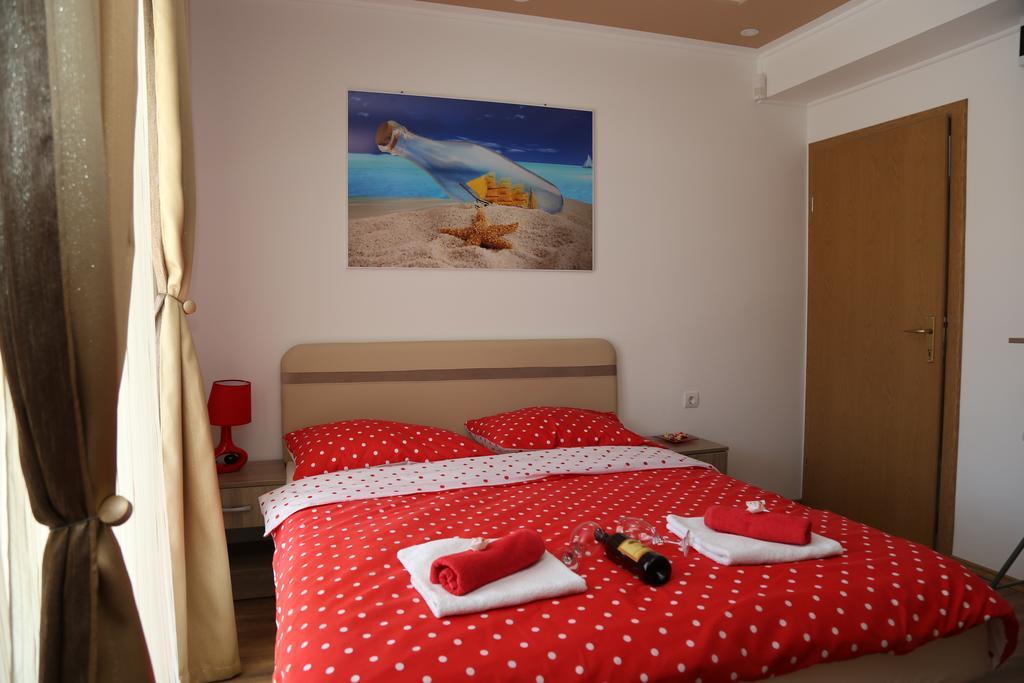 Mango Apartments เทรบินเย ภายนอก รูปภาพ